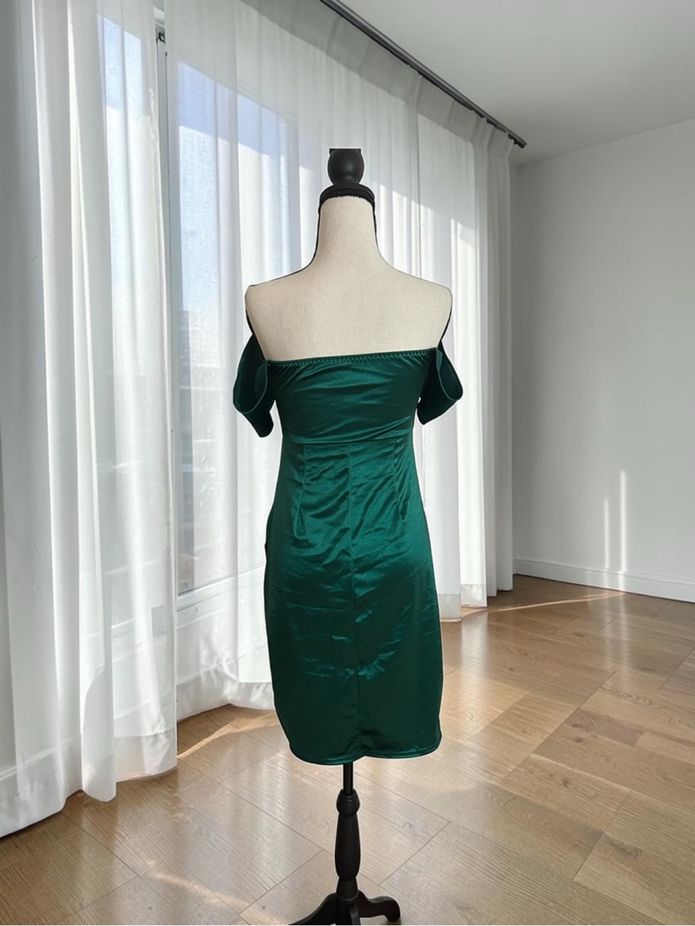 Emerald Off Shoulder Ruched Asymmetrical Hem Mini Dress M Corset Inspired Bodice - Picture 4 of 15